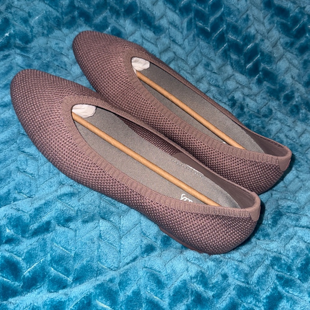 🆕 Allbirds Women's Tree Breezers Tan - 9 - Picture 2 of 4